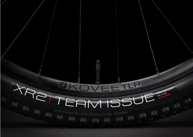 Trek Procaliber 9.5 Hardtail Mountain Bike 2023 in Grey-5